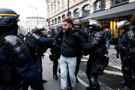 france riots today police